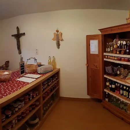 Pfurtschell Apartman *